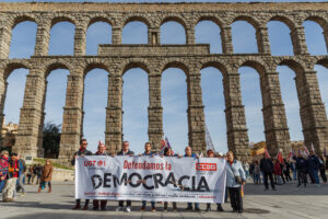 Unos 200 segovianos reclaman a la Junta dejar de ser “la Cenicienta” de Castilla y León