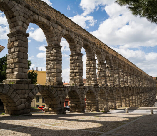 multas por dañar el patrimonio de Segovia