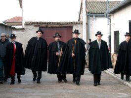 Los Santos Inocentes gobiernan en un pueblo de Segovia