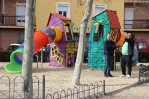 Renovación del área de juego infantil en el parque de las Delicias