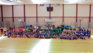 Más de doscientos escolares disfrutan del baloncesto en Palazuelos de Eresma