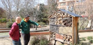 ciudad de Castilla y León que tiene un hotel de insectos