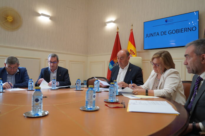 Diputación aprueba tres nuevas jefaturas