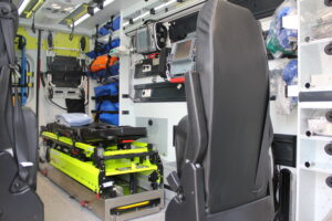 Sanidad incorpora 8 nuevos vehículos eléctricos