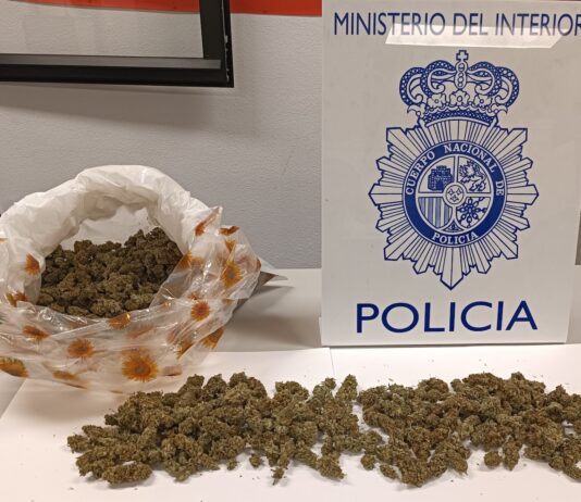 detenido con cogollos de marihuana