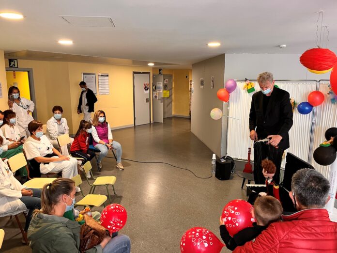 magia de Titirimundi llega al Hospital