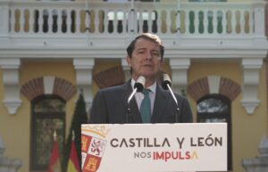 Mañueco califica de «inaceptable» la actitud de Rubiales