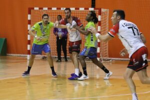 EL BM Nava avanza ronda en Copa derrotando sin contemplaciones al BM Zamora
