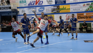 El BM Nava regala un punto al Cangas después de remontar