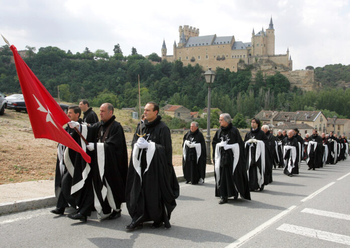 Templarios piden la devolución de la Vera Cruz de Segovia
