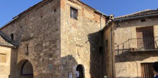 pueblo medieval de cuento en Segovia