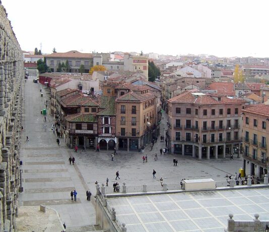 El Cupón Fin de Semana de la ONCE deja en Segovia más de 1,6 millones de euros Intento de hurto junto al Acueducto