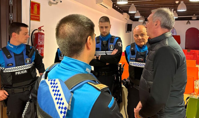 Segovia estrena Policía de Barrio