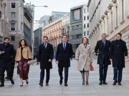 Mañueco apoya la enseñanza de la Carta Manga en las aulas