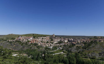 Hotel en venta en una preciosa villa segoviana