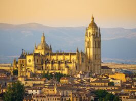 serpiente en la Catedral de Segovia