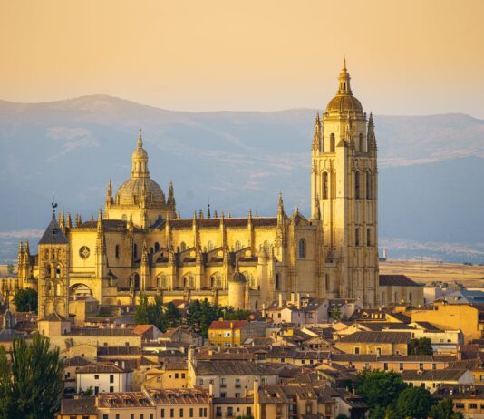 serpiente en la Catedral de Segovia