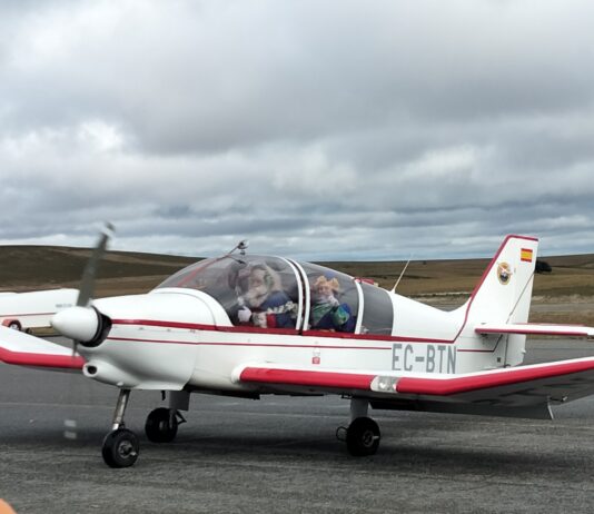 Los Reyes Magos en el aeródromo de Fuentemilanos