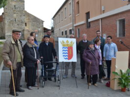 pueblo de Segovia estrena escudo