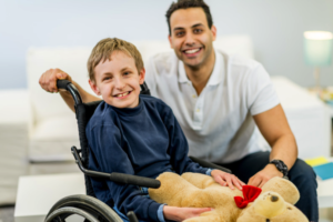 Programas de formación para asistentes de personas con discapacidad