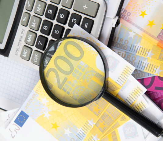 La FES critica la falta de consenso para la subida del SMI Subastan fincas en Segovia