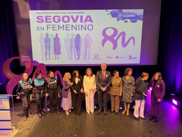 Segovia en femenino