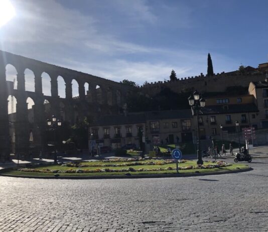Corte de tráfico entre el Acueducto y la IE