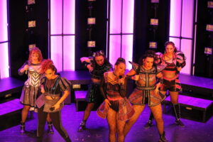 ‘Seis, el musical’, ganador del Certamen de Teatro Aficionado de Sepúlveda