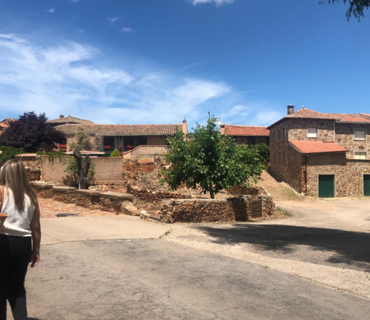 baile que une a pueblos de Segovia