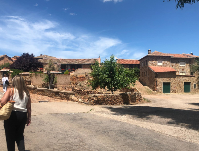 baile que une a pueblos de Segovia