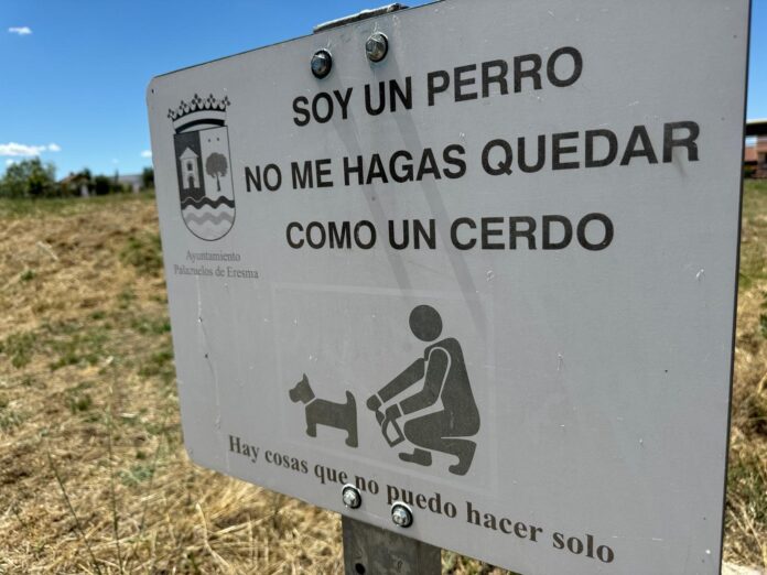 pueblo de Segovia los perros