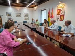 Reunión de Raquel Alonso con los jefes de servicio