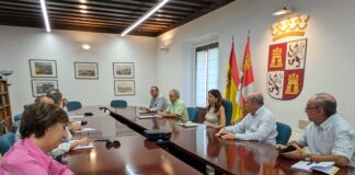 Reunión de Raquel Alonso con los jefes de servicio