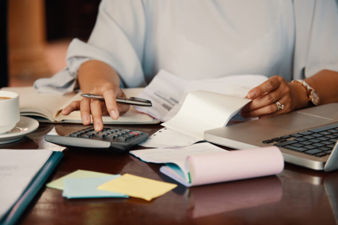 El Ayuntamiento permite pagar estos impuestos con BIZUM