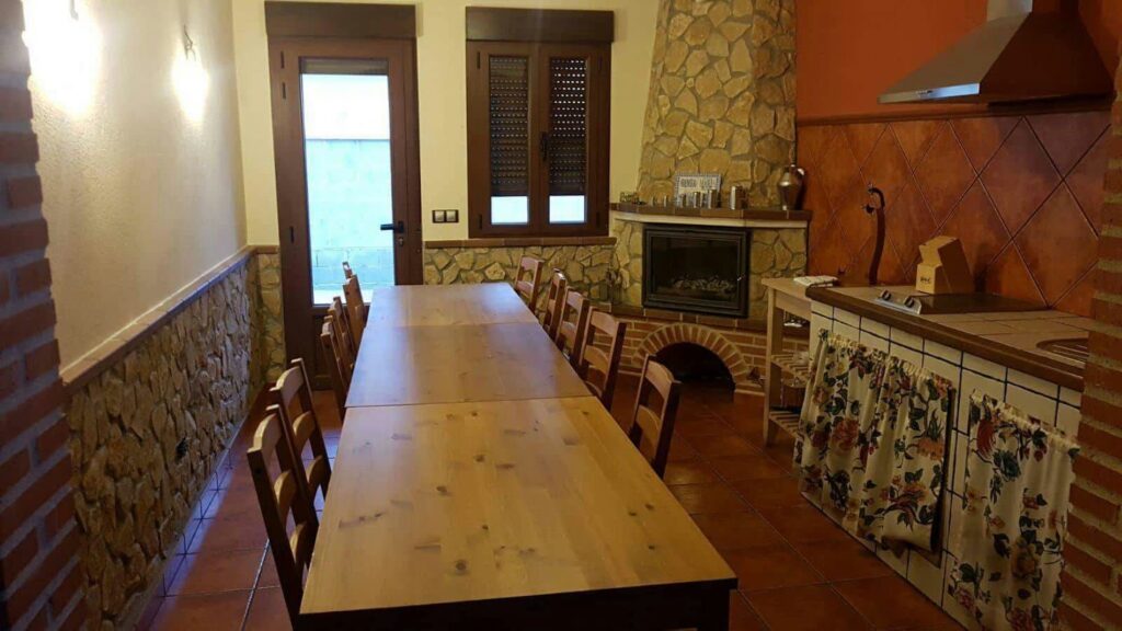 vende casoplón en pueblo de Segovia