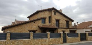 vende casoplón en pueblo de Segovia