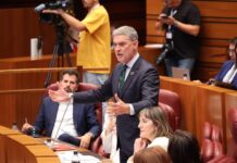 PSOE exige la declaración de interés