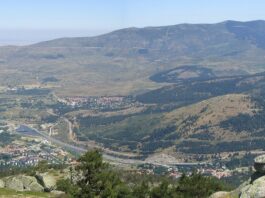 Montañismo por la Mujer Muerta de Segovia