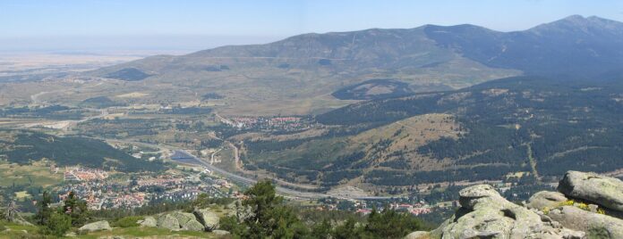 Montañismo por la Mujer Muerta de Segovia