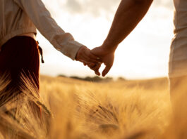 buscas pareja en un pueblo de Segovia