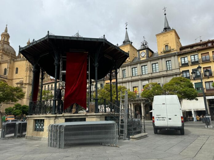 Segovia se engalana para la proclamación