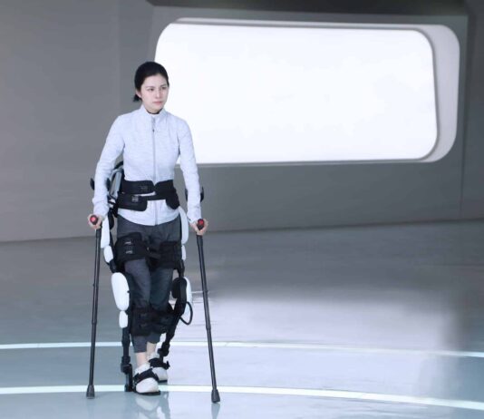 Presentación en La Granja de un exoesqueleto