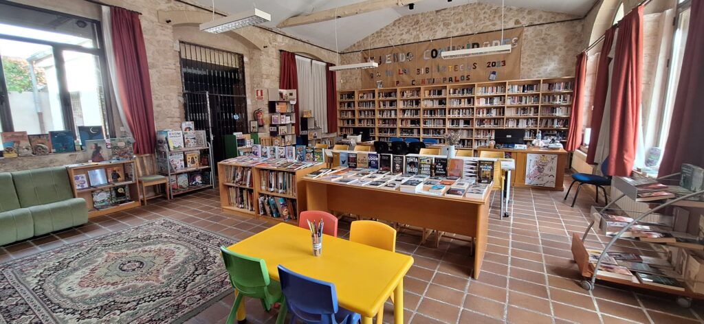 biblioteca de un pueblo de Segovia