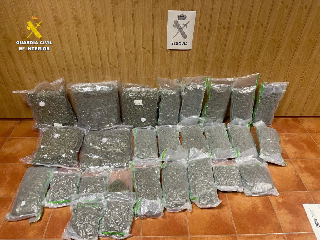 Detenido con 18 kilos de marihuana