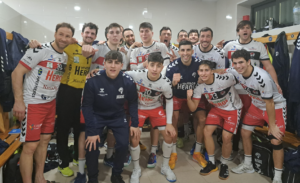 El BM Nava se reencuentra con la victoria desde la defensa
