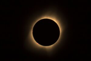 Arranca en Segovia la ruta del eclipse total de sol que revivirá el histórico fenómeno de 1905