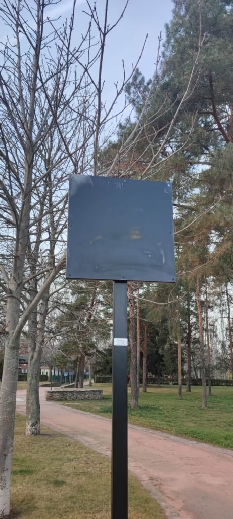 Vandalizan señales en Segovia