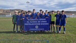 El CD Cuéllar recoge firmas para mejorar el campo