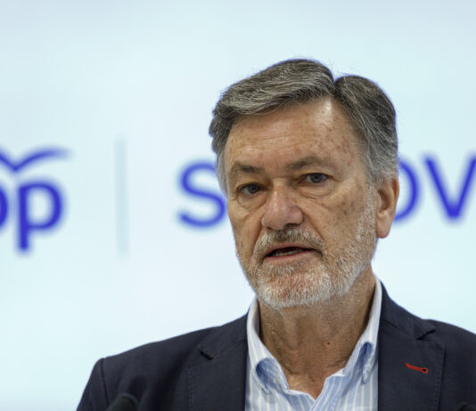 El PP analiza en Segovia la política de Castilla y León PP analiza en Segovia