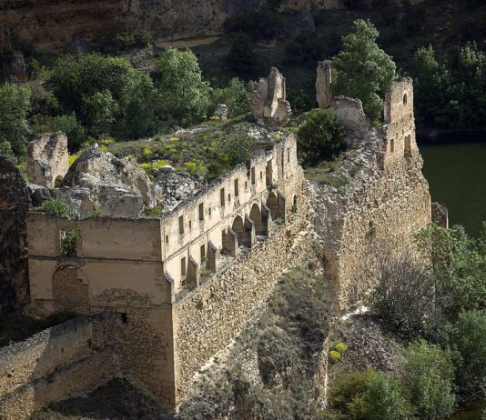 pueblo brujo de Segovia